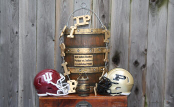 Old_oak_and_bucket